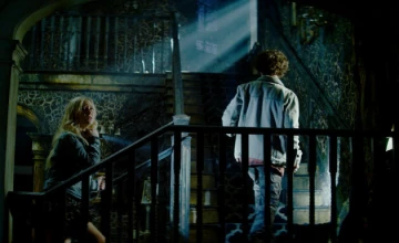 Стоп-кадр из 4 серии 1 сезона сериала Чаки