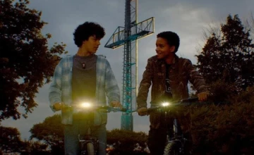 Стоп-кадр из 5 серии 1 сезона сериала Чаки